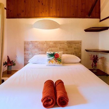Cabinas Montesol Puerto Viejo de Talamanca Bagian luar foto