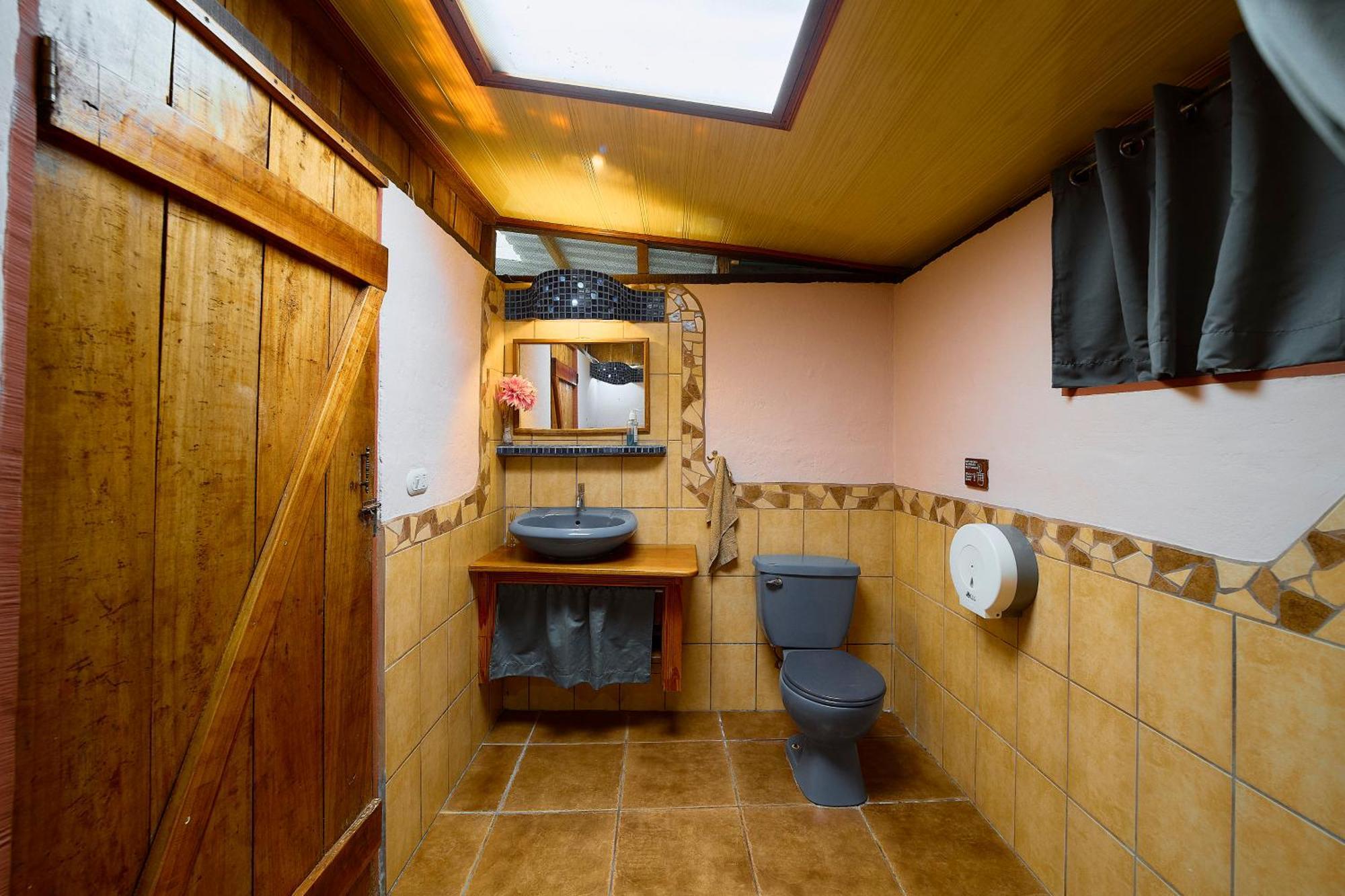 Cabinas Montesol Puerto Viejo de Talamanca Bagian luar foto