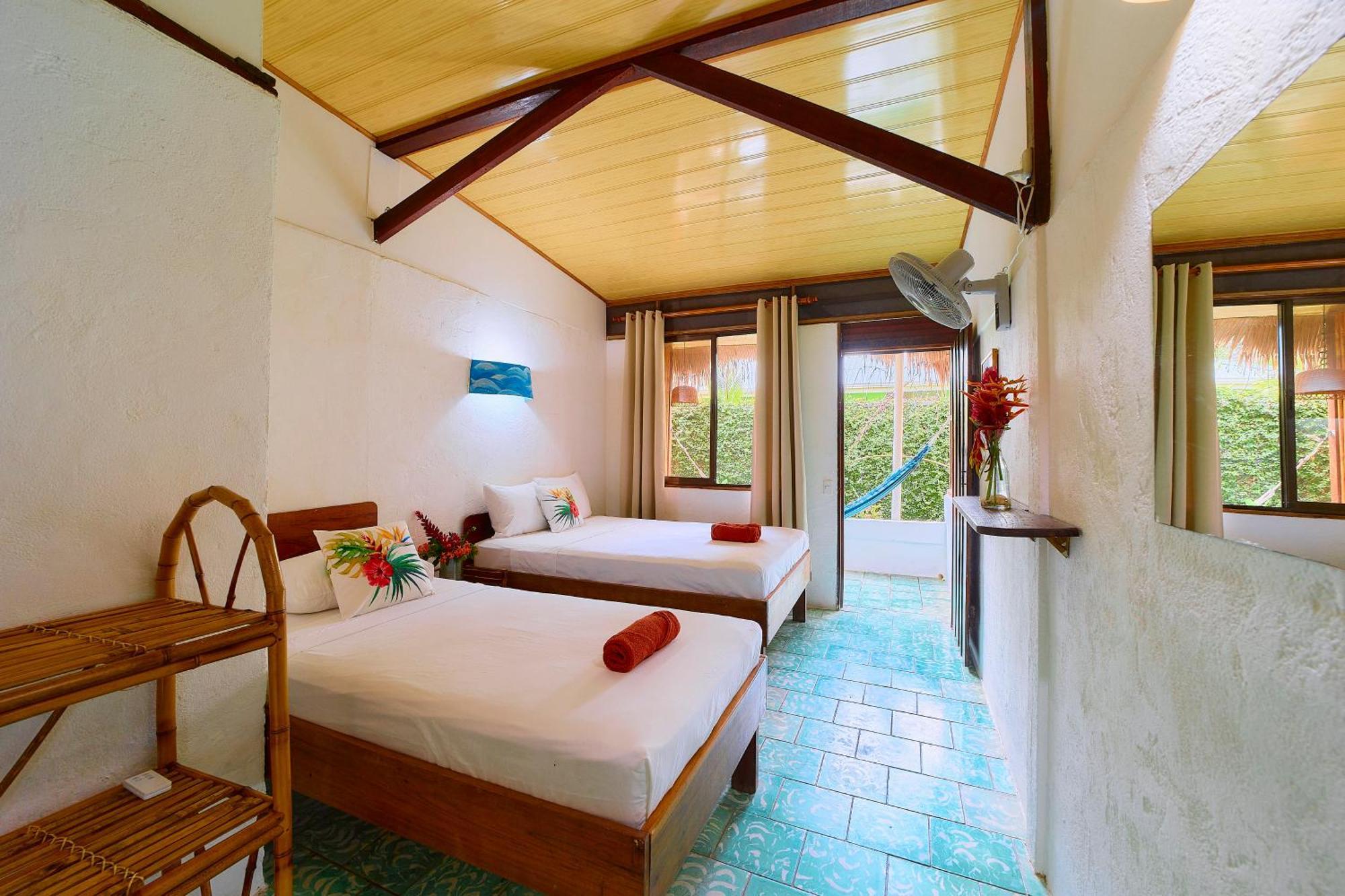 Cabinas Montesol Puerto Viejo de Talamanca Bagian luar foto